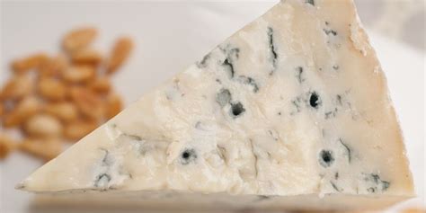 Best Vegan Gorgonzola Recipe (Also Keto Friendly)