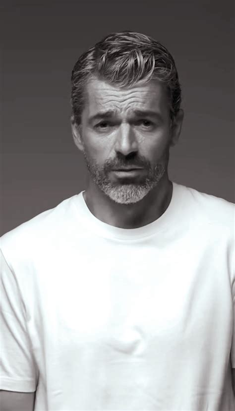 Pin by NIKOLAOS KANEW on Silver fox men 🦊🎅🏻 | Silver foxes men