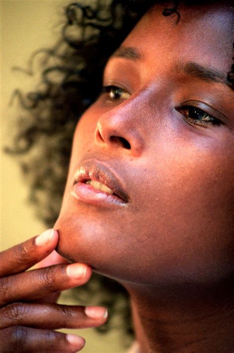 waris dirie girls run  world african beauty black beauties