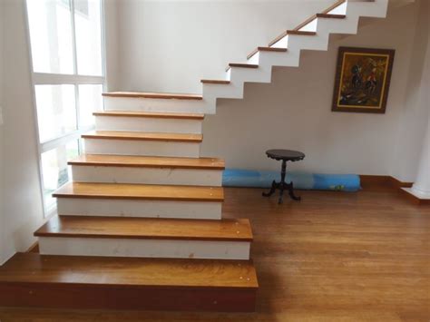 Escada de Madeira pode ser o ideal para a sua decoração