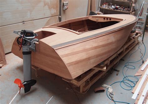 build  wooden boat  water sports  recreation build