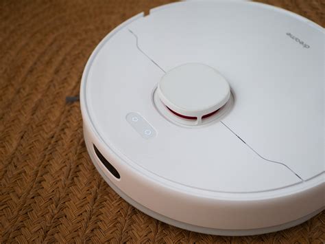 Dreame D10 Plus review: a good robot vacuum cleaner with a big ...