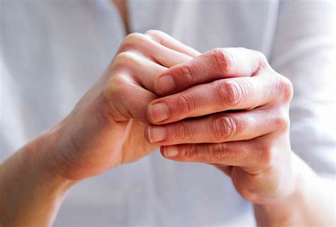 Split Nail: Causes, Treatment, and Prevention