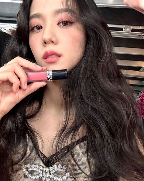 221121 - JISOO Instagram Update | kpopping