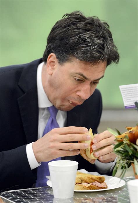 Ed Miliband struggles with a bacon butty : r/CelebritySandwiches