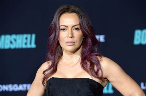 Alyssa Milano Says 'There's Not a Leadership Bone in His Body' After