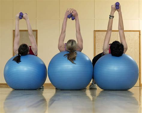 Great Moves To Work Your Latissimus Dorsi Lower Back