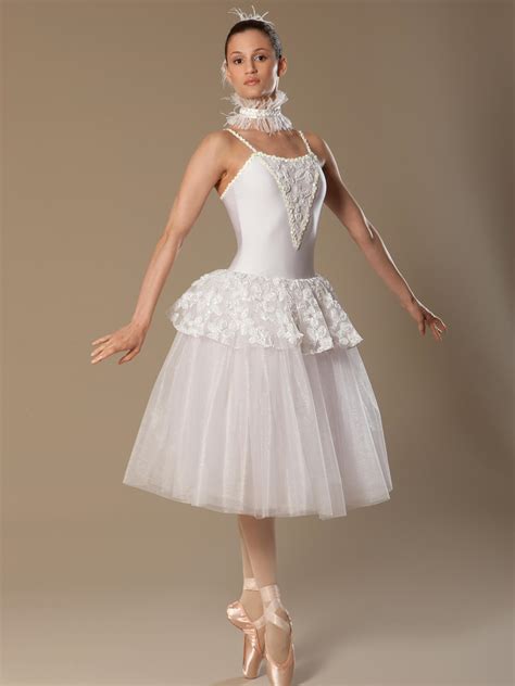 costume swan lake 8