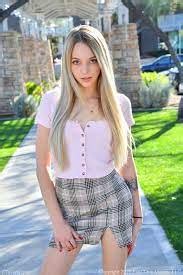 lily larimars wiki net worth husband family background hot
