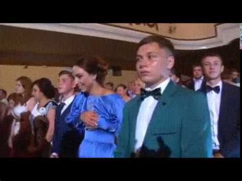 Неожиданно выпала грудь - YouTube