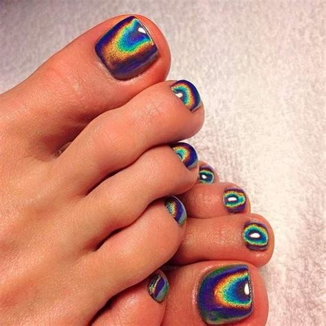 100 Pedicure Colors & Design Ideas — 16