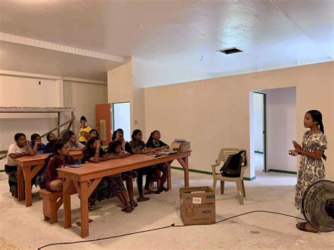 Waan... - Waan Aelõñ in Majel (Canoes of the Marshall Islands)