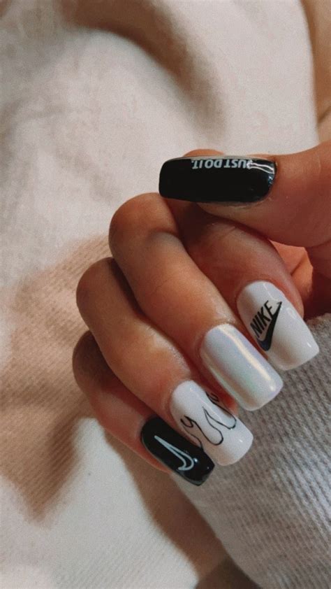 Nike nails | Спортивные ногти, Дизайнерские ногти, Камуфляжные ногти