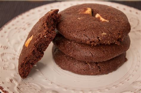 Брауни бисквитки с бял шоколад - Cakeandpancake