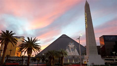 Tour Las Vegas' Luxor Hotel and Casino