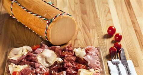 A festive guide to fermentation | The Microbiologist