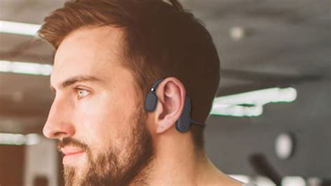 These Open-Ear Earphones Will Give You a Brand-New Audio Experience