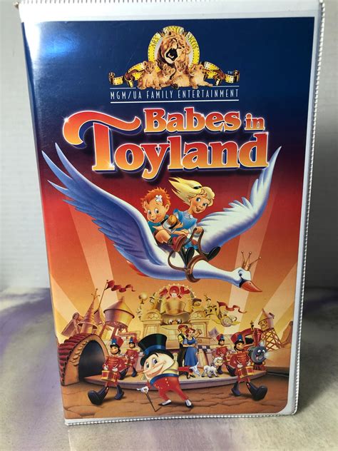 Vintage Babes in Toyland VHS Rare Clamshell VHS MGM Kids - Etsy Canada