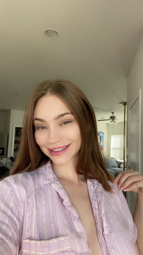 The face of a girl who finally gets to relax : r/Faces