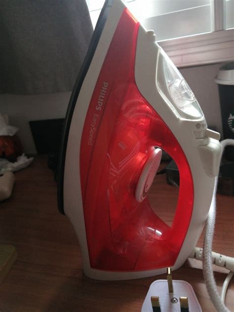 Philips EasySpeed iron, TV & Home Appliances, Irons & Steamers on Carousell