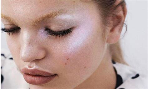 Как использовать белый цвет в макияже: 4 способа | theGirl