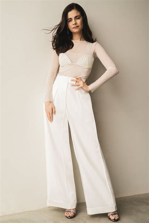 Aria Mia Loberti Embraces ‘All the Light We Cannot See’ | Vanity Fair