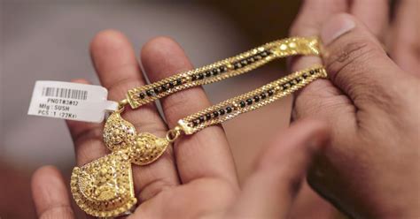 muthoot finance       rising gold prices today