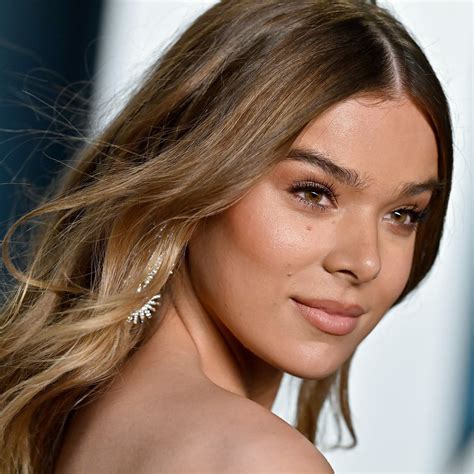7 Things You Didn't Know Hailey Steinfeld Could Do (Mind Blown!) Image 9