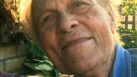 Hollywood 'fixer' scotty bowers dies; he wrote tell-all book