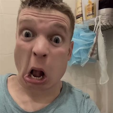 AKedOLRr_-u9b-SVfZBa-IFT7tMlkmSjnOSNFh_L7lVi=s900-c-k-c0x00ffffff-no-rj