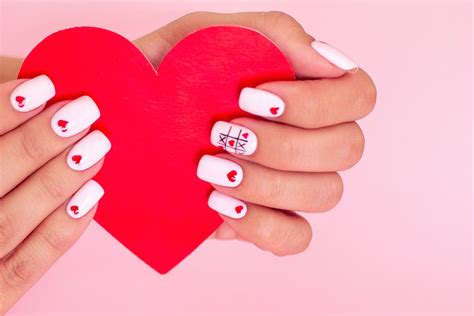 Unha Com Nome Do Namorado - Unha Decorada com Nome do Namorado: Amor Estampado com Estilo!