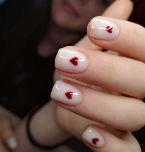 Маникюр на короткие ногти с сердечками | Pretty gel nails, Kawaii nails ...