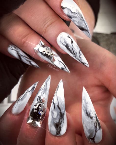 Marble effect nail using sharpie – Artofit