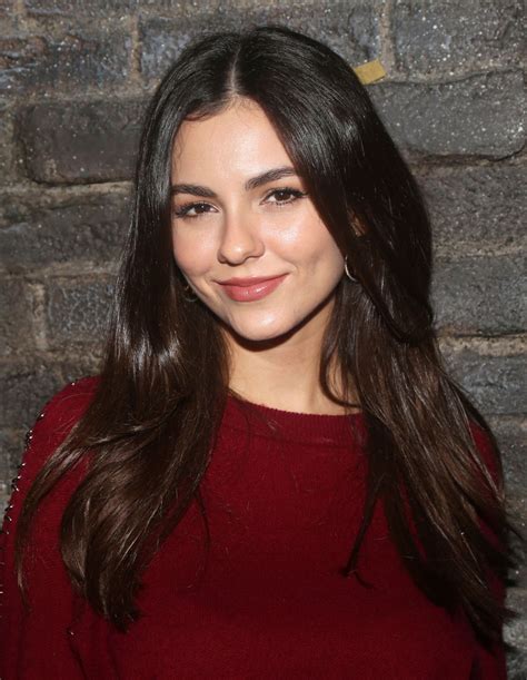 VICTORIA JUSTICE on the Backstage of New Musical & Juliet on Broadway