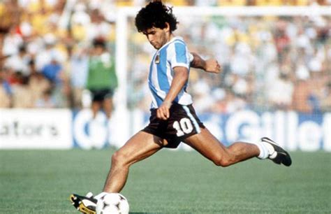 35 años del primer gol de Maradona en un Mundial - CONMEBOL