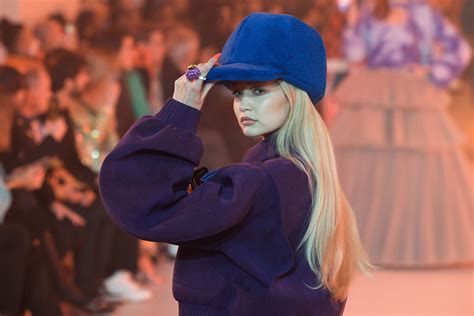 baseball caps     high fashion cr fashion book