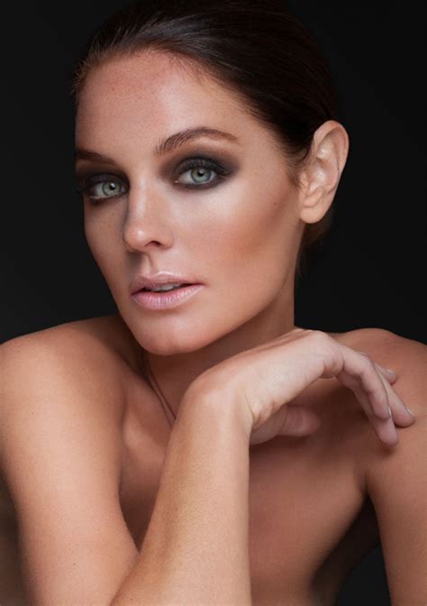 Pia H | Amaze Models