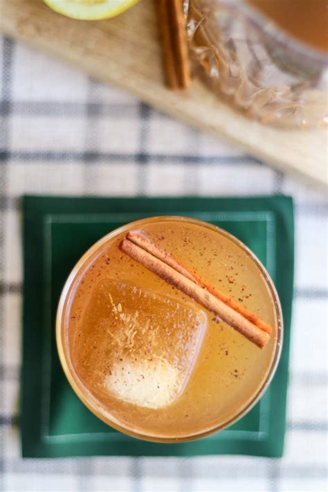 Pumpkin Pie Whiskey Smash Cocktail - Modern Glam