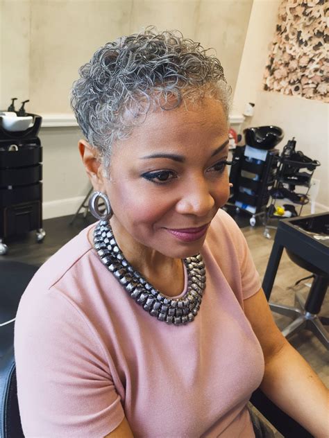 Fresh styles will soon lead the industry for haircut trends women 60+ 3
