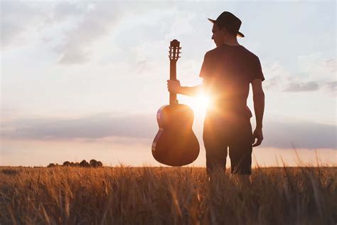 How Long Is Good Sustain on a Guitar? - Audio MAV