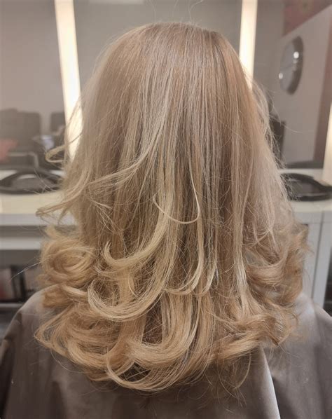 DollyBee Frisør-Health & Beauty | Oslo