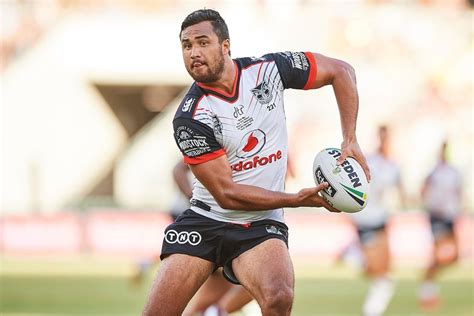Hiku into starting line-up for his 100th | Warriors