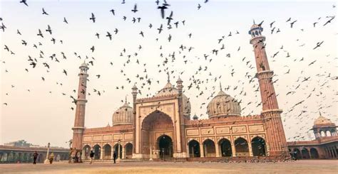 3-Hour Old Delhi Heritage Walking Tour With Rickshaw Ride | GetYourGuide