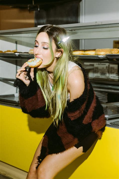 phem pubblicano la nuova, cruda e potente canzone "Donuts" - Global