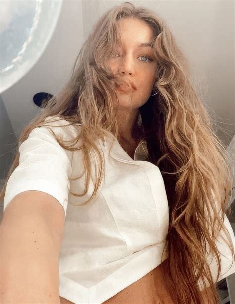27 Trendy And Soft Mousy Brown Hair Ideas - Styleoholic