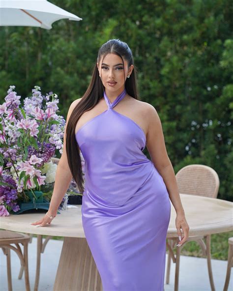 Olenia Caymares (@oleniacaymares) • Instagram photos and videos