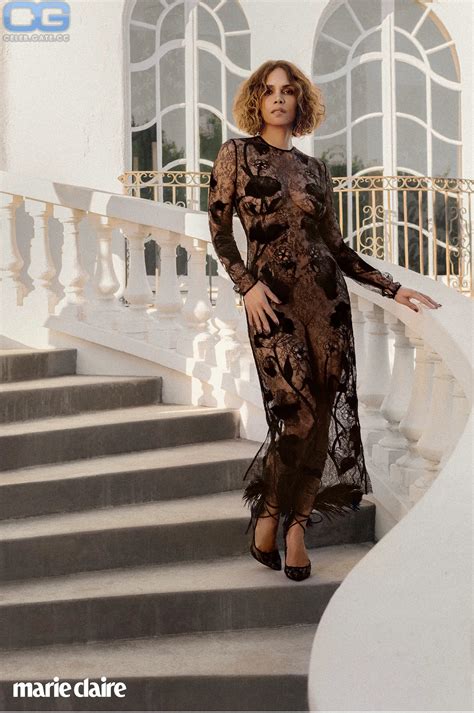 Halle Berry nude, pictures, photos, Playboy, naked, topless, fappening