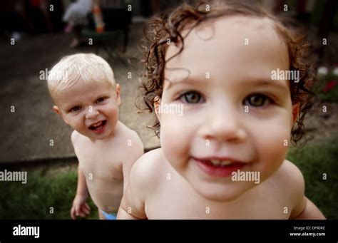 Funny facial expressions hi-res stock photography and images - Alamy
