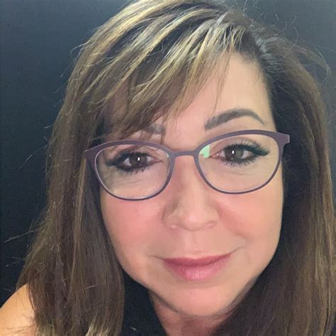 Kari Villamil - Corporate Administration Manager - AIG | LinkedIn