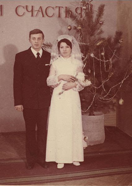 Свадебные фотографии разных лет | Свадебные фотографии, Свадебные пары ...